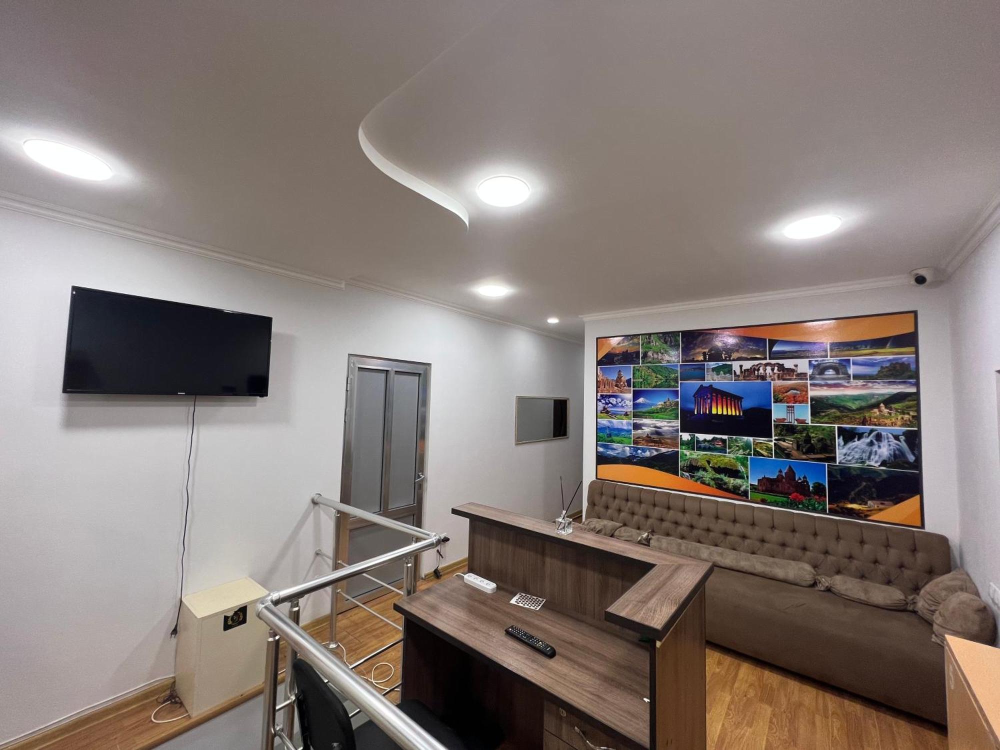 Pushkiin Hotel Yerevan Exterior photo